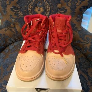 Air Jordan One Retro High size 7 womens